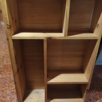 Libreria piccola e antica