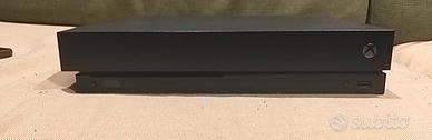 Xbox One + 2 Controller + FIFA23
