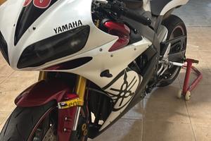 Yamaha Yzf r1 2 propietari 27 mila chilometri