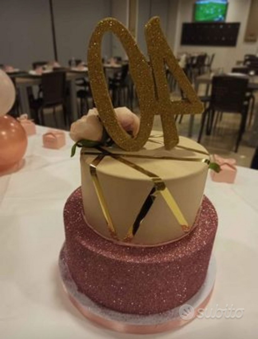 Torta finta compleanno Rose Gold 40 anni - Arredamento e Casalinghi In  vendita a Ragusa