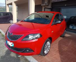 Lancia Ypsilon 1.0 FireFly 5 porte S&S Hybrid Ecoc