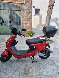 Niu MQI + sport