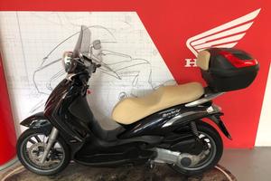 Piaggio Beverly 250 Tourer