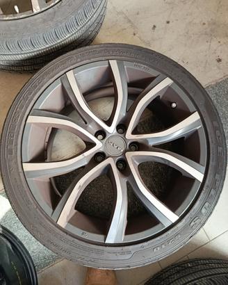 Pneumatici invernali con cerchi da 18"