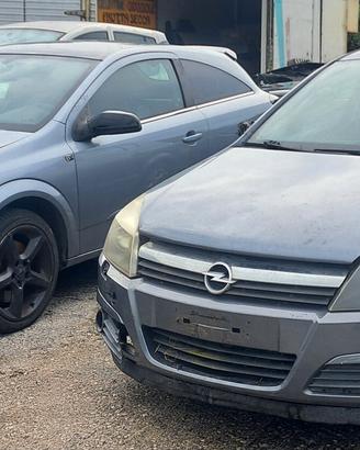 Ricambi Opel Astra H terza serie 5 e 3 porte GTC
