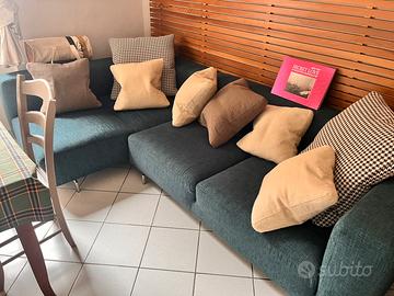 Divano ad angolo moderno