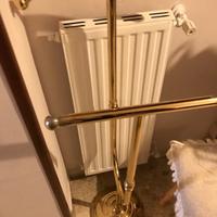 Porta abiti buono ottone bello trasloco