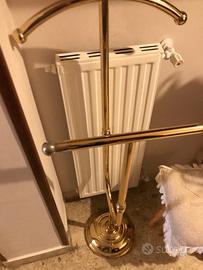 Porta abiti buono ottone bello trasloco