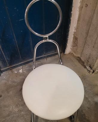 Sgabello da bagno con schienale
