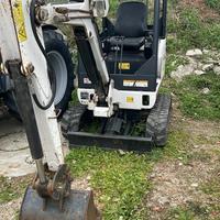 Miniescavatore Bobcat 323 J
