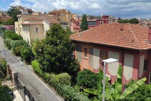 Pigneto, zona villini, stanza panoramica