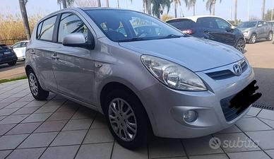 Hyundai i20 1.2 benzina GPL