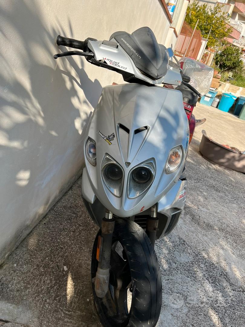 Phantom F12 ad aria - Moto e Scooter In vendita a Agrigento