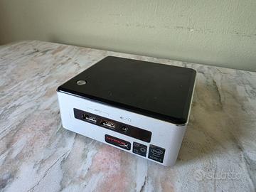 Intel NUC5i7RYH con 16GB RAM (senza disco)
