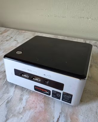 Intel NUC5i7RYH con 16GB RAM (senza disco)