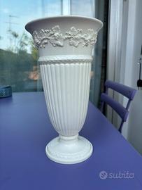 Vaso Inglese, in ceramica bianca