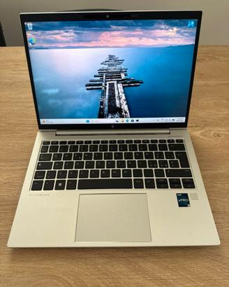 HP Elitebook 830 G10
