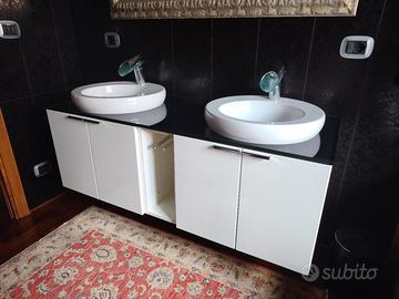 Mobile bagno doppio con lavabi Alessi Laufen 