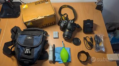 Nikon D3300 + Obiettivo 18-55mm PARI AL NUOVO + Ac