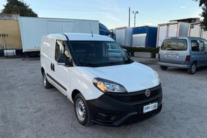 Fiat doblo 1.6 mjet furgone di serie porta lateral