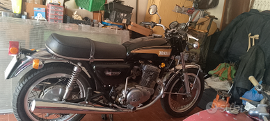 YamahaTX 750