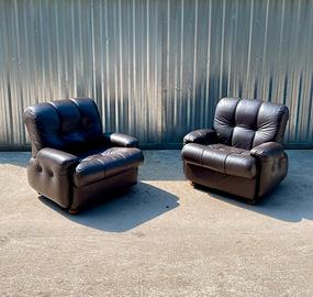 Poltrone in pelle nera modernariato