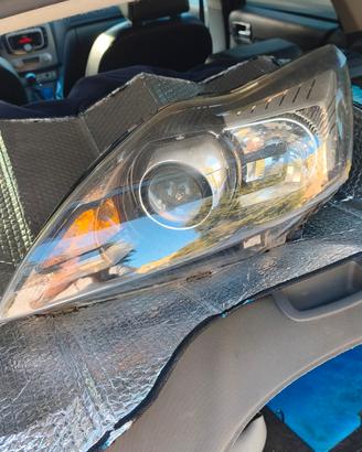faro anteriore sx (lato guidatore) Ford focus 