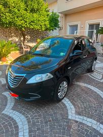 LANCIA Y
