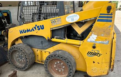 Mini pala Komatsu 815