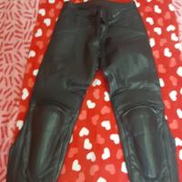 pantaloni pelle moto