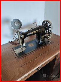 Macchina da Cucire a pedale Dietrich Vesta