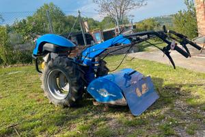 Motocoltivatore con fresa e tagliaerba