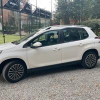 Privato vende Peugeot 2008 Km 25.000
