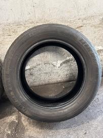 Pneumatici  215/55r17 94v