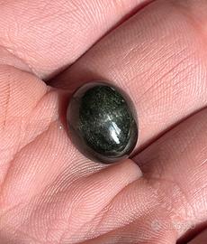 Cabochon ovale diopside- blackstar