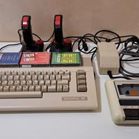 Commodore 64 con accessori