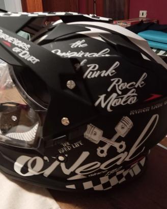 Casco oneal