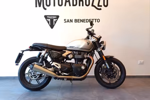 Triumph Speed Twin 1200