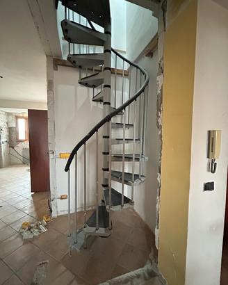 Scala a chiocciola Fontanot Steel – 120 cm 
