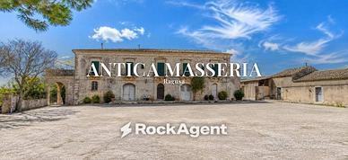Rustico / Casale di 2119 m² con più di 5 locali a 