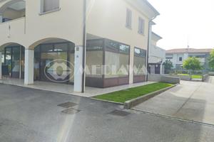 3 Vetrine a Azzano Decimo