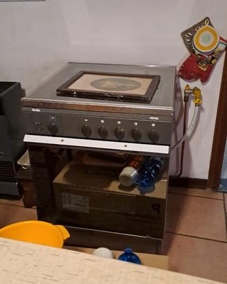 Cucina IGNIS 4 Fuochi a Metano