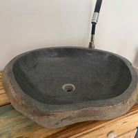 Lavandino in pietra