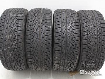 4 gomme usate invernali. 205 55 17 run flat pirell