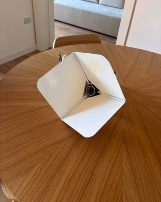 Lampada da Parete TRIEDRO di Joe Colombo