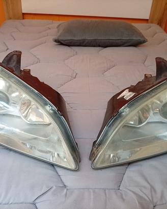 Fari xenon Focus Mk2 2004/2007