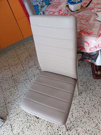Tavolo più sedie