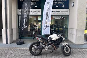 Ducati Monster 696