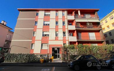 7 LOCALI CON BOX AUTO DOPPIO!