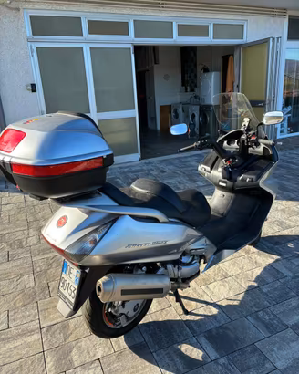 Honda Silver Wing 580